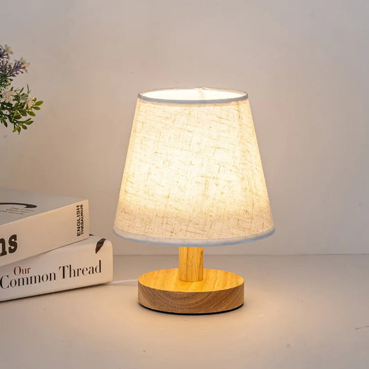 Lampe de Chevet LED en Bois et Tissu – USB, Style Scandinave Moderne